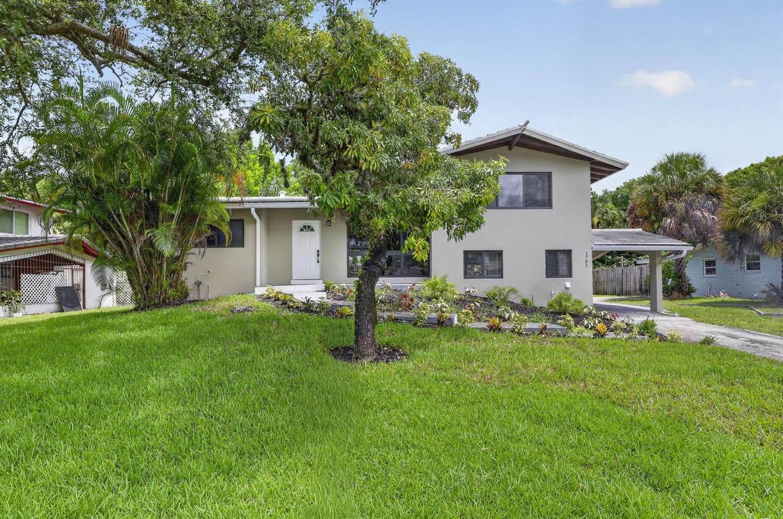 1701 SW 4TH Court, Fort Lauderdale FL 33312 photo 2