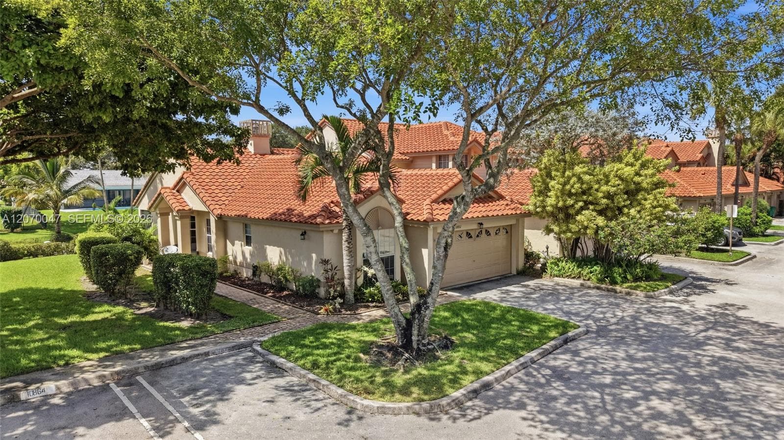 10852 Cypress Glen Dr, Coral Springs FL 33071 photo 3