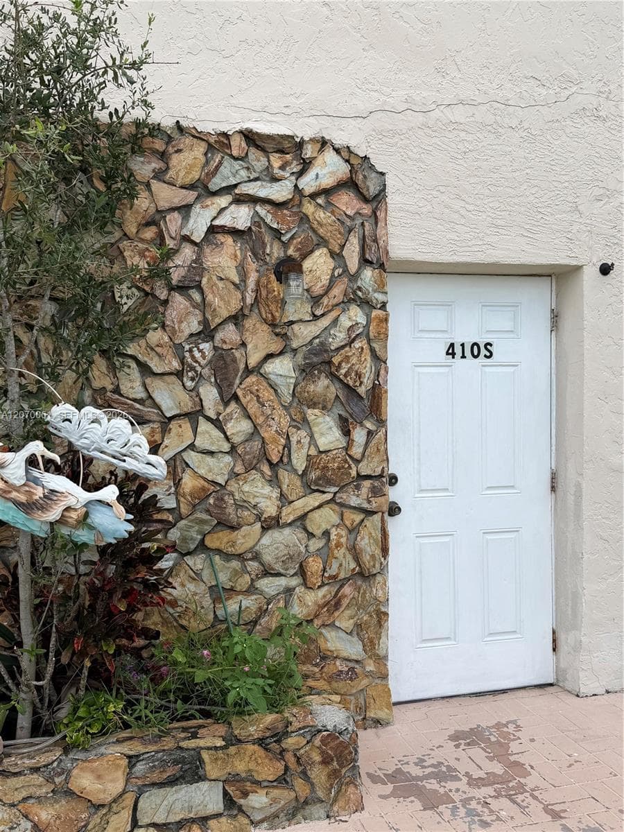 410 N 58th Ave # S, Hollywood FL 33021