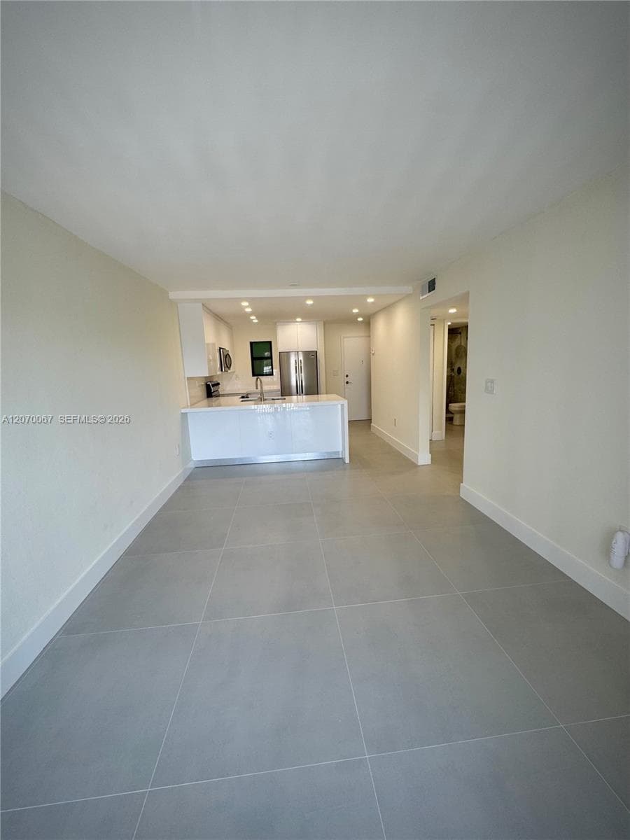 1530 SW 2nd St # 405, Miami, FL 33135 photo 3