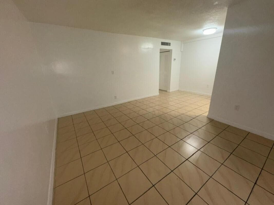 2031 NE 139th Street # 6, North Miami Beach FL 33181 photo 3