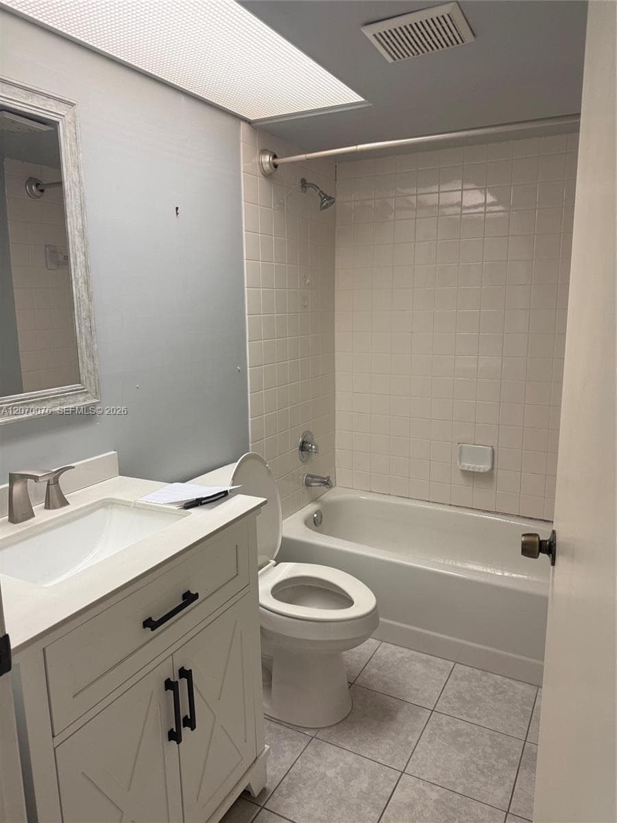 2255 SE 27th Dr # 102-E, Homestead FL 33035