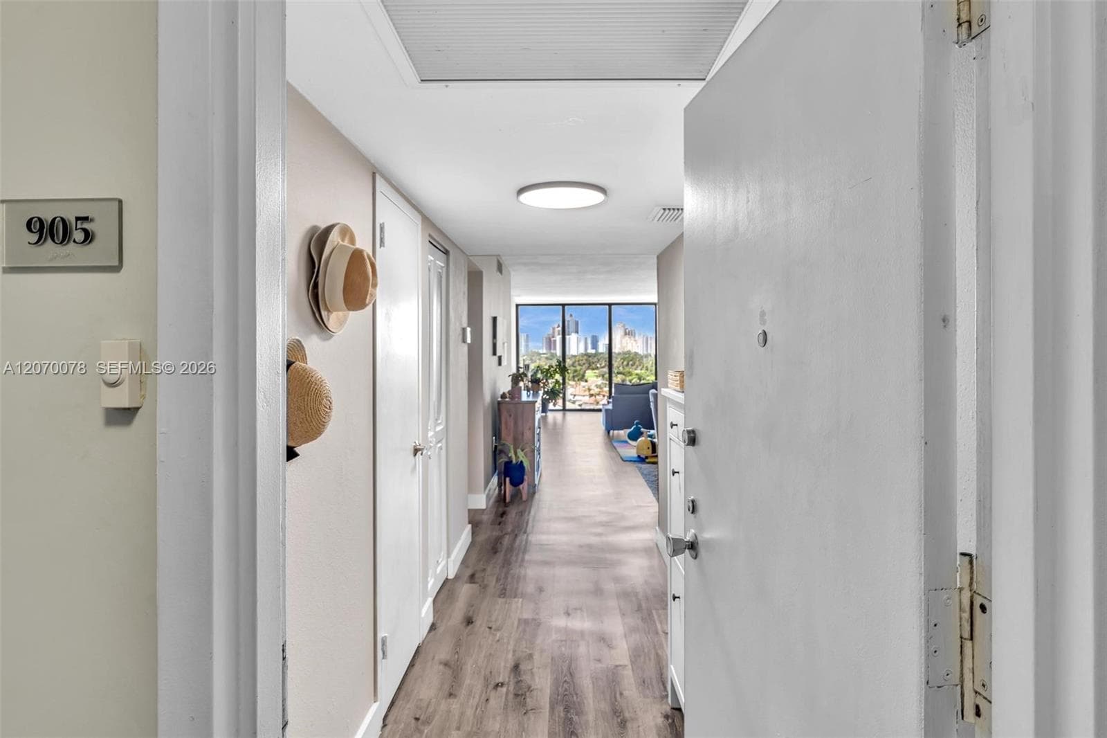 3375 N Country Club Dr # 905, Aventura FL 33180