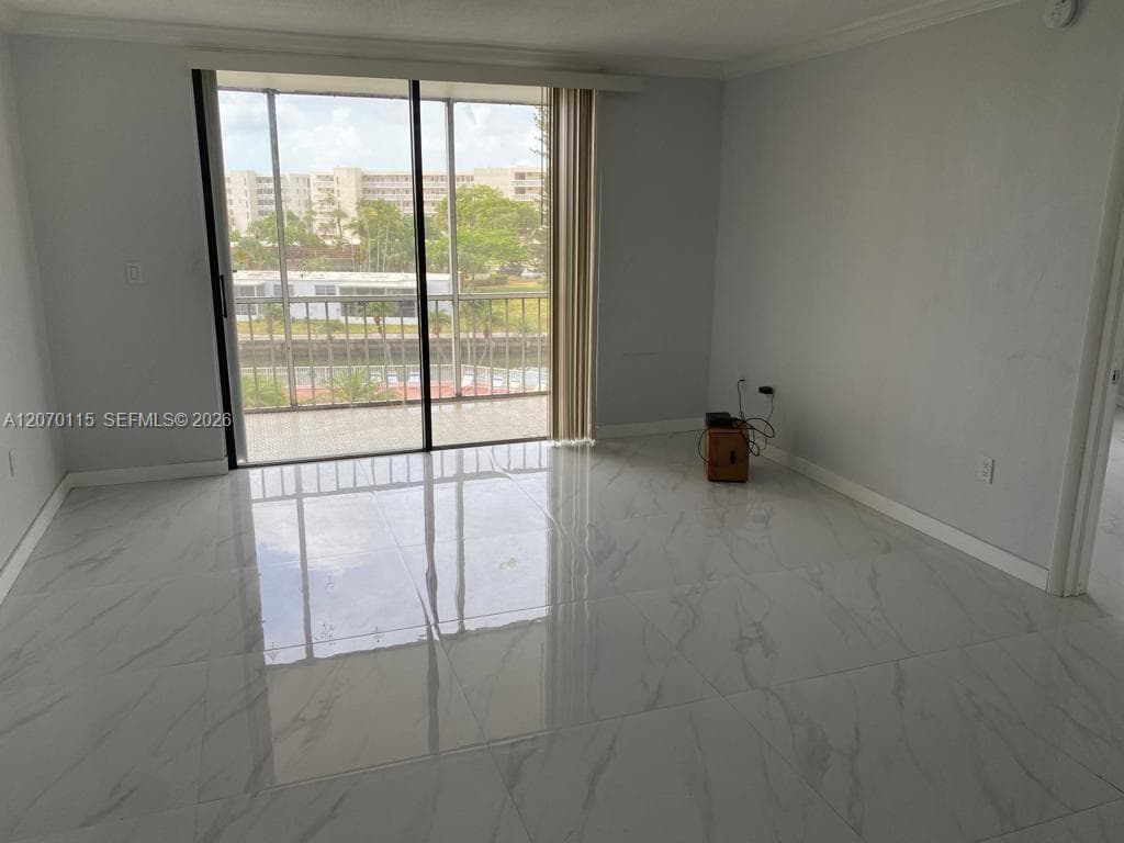 2859 Leonard Dr # G408, Aventura FL 33160