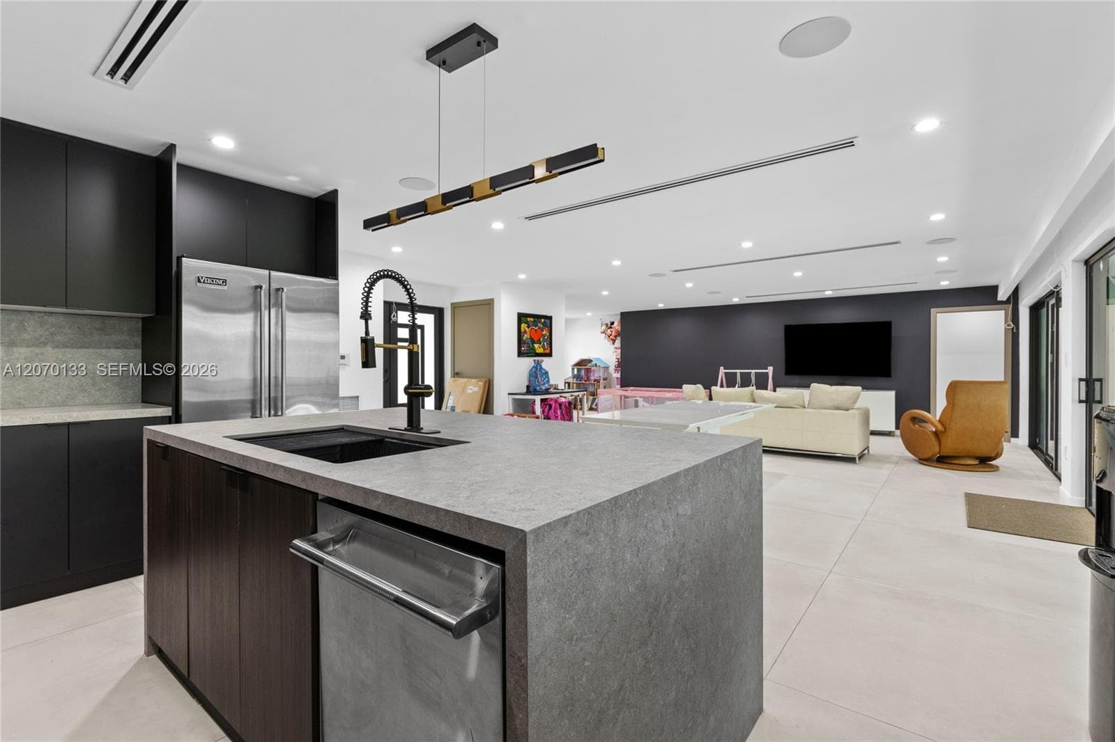 200 N 52nd Ave, Hollywood FL 33021 photo 4