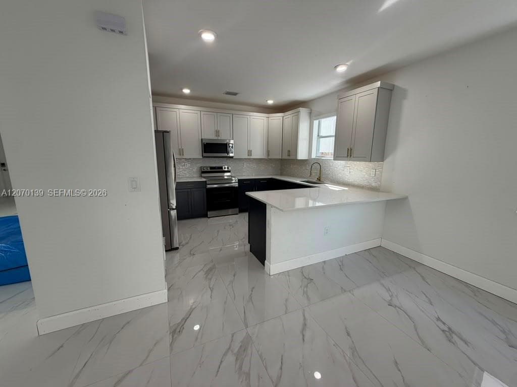 1409 SE 26th Ter # 1409, Homestead FL 33035 photo 3