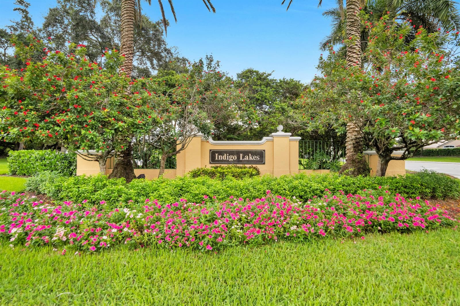 4912 NW 55TH Boulevard, Coconut Creek FL 33073 photo 2