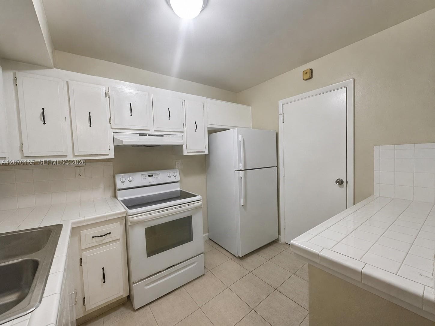 3700 NW 21st St # 206, Lauderdale Lakes FL 33311 photo 3