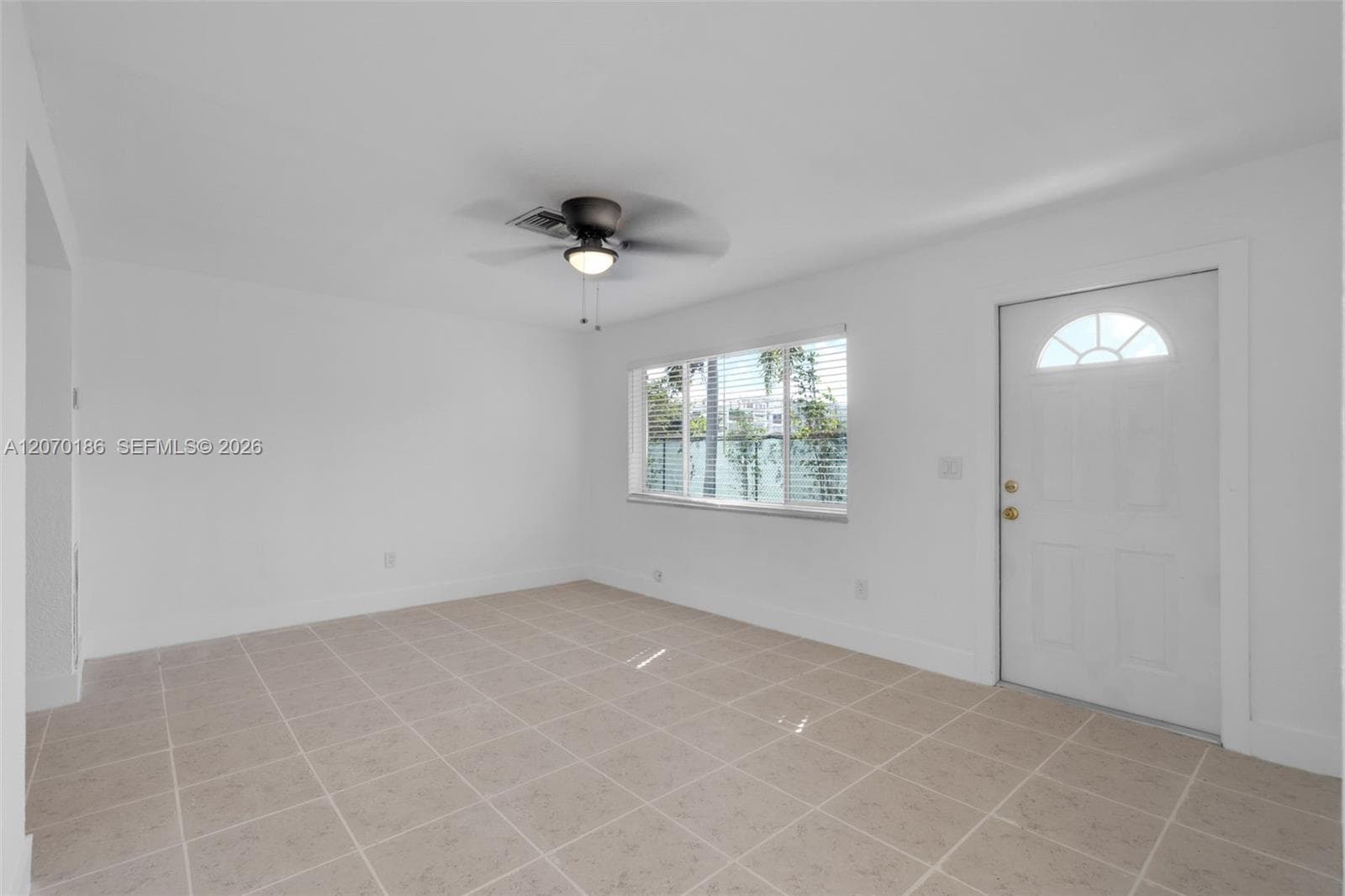 124 SE 2nd Ter # 1-2, Hallandale Beach FL 33009 photo 5