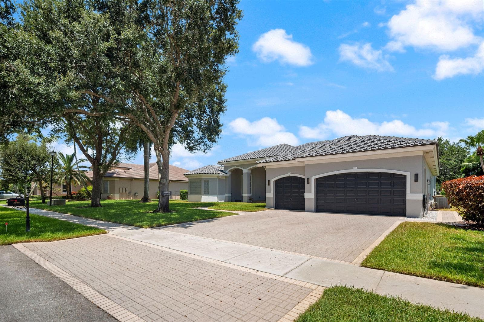 3958 SW 140TH Avenue, Davie FL 33330 photo 2