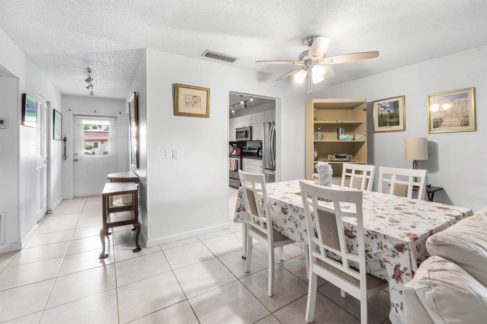 687 MARLBORO Oval # A, Lake Worth FL 33467 photo 4