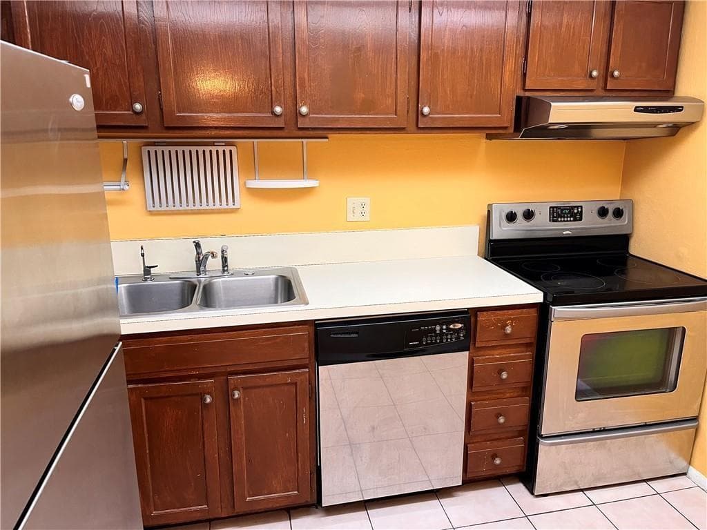 3690 Inverrary Drive # 2c, Lauderhill FL 33319 photo 5