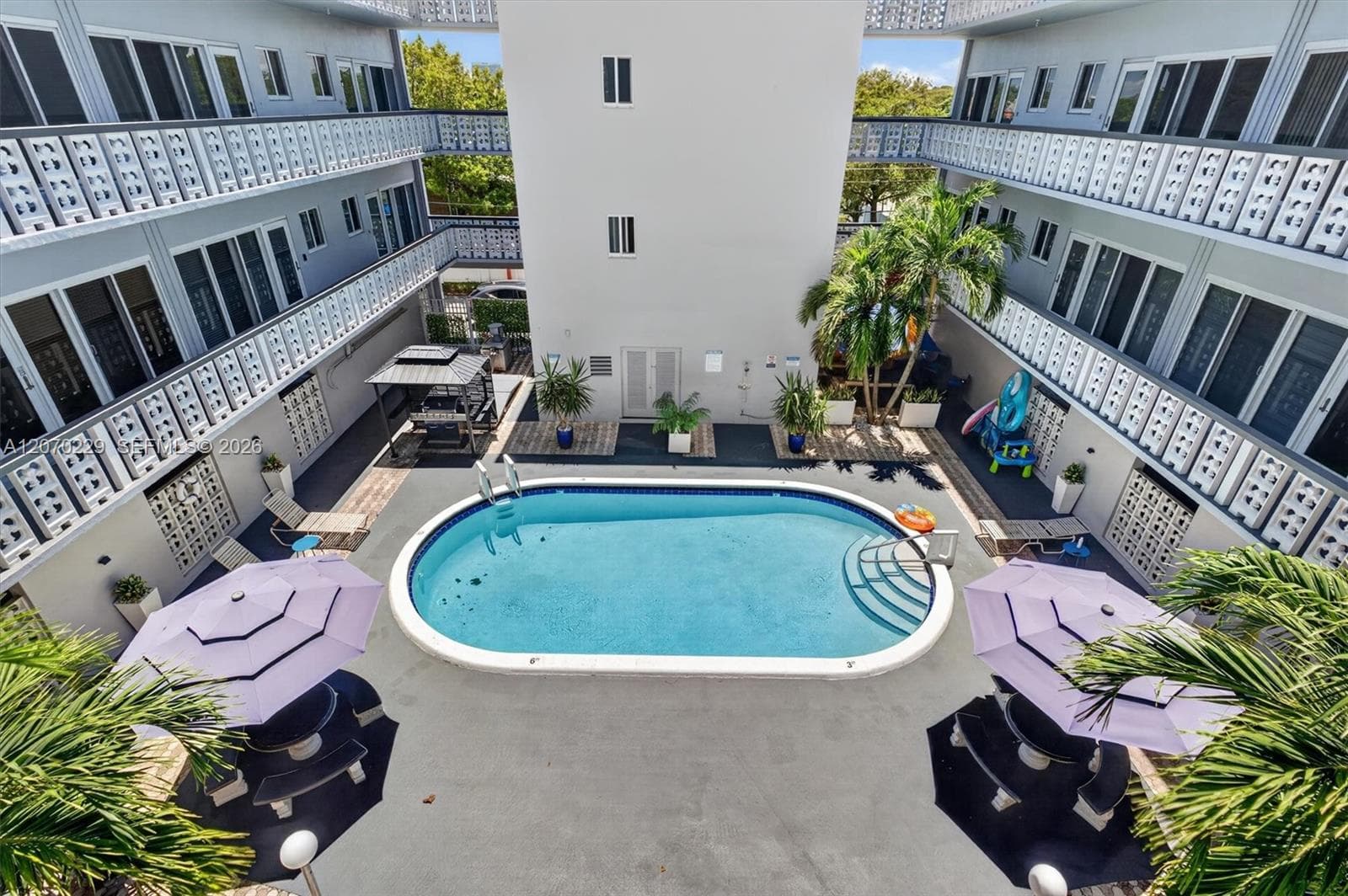 1818 Rodman St # 3B, Hollywood FL 33020