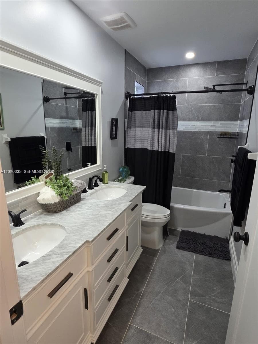 680 NW 159th Ave, Pembroke Pines FL 33028 photo 5