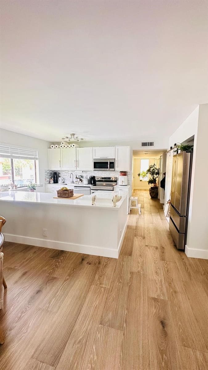 223 Lakeview Dr # 204, Weston FL 33326 photo 4