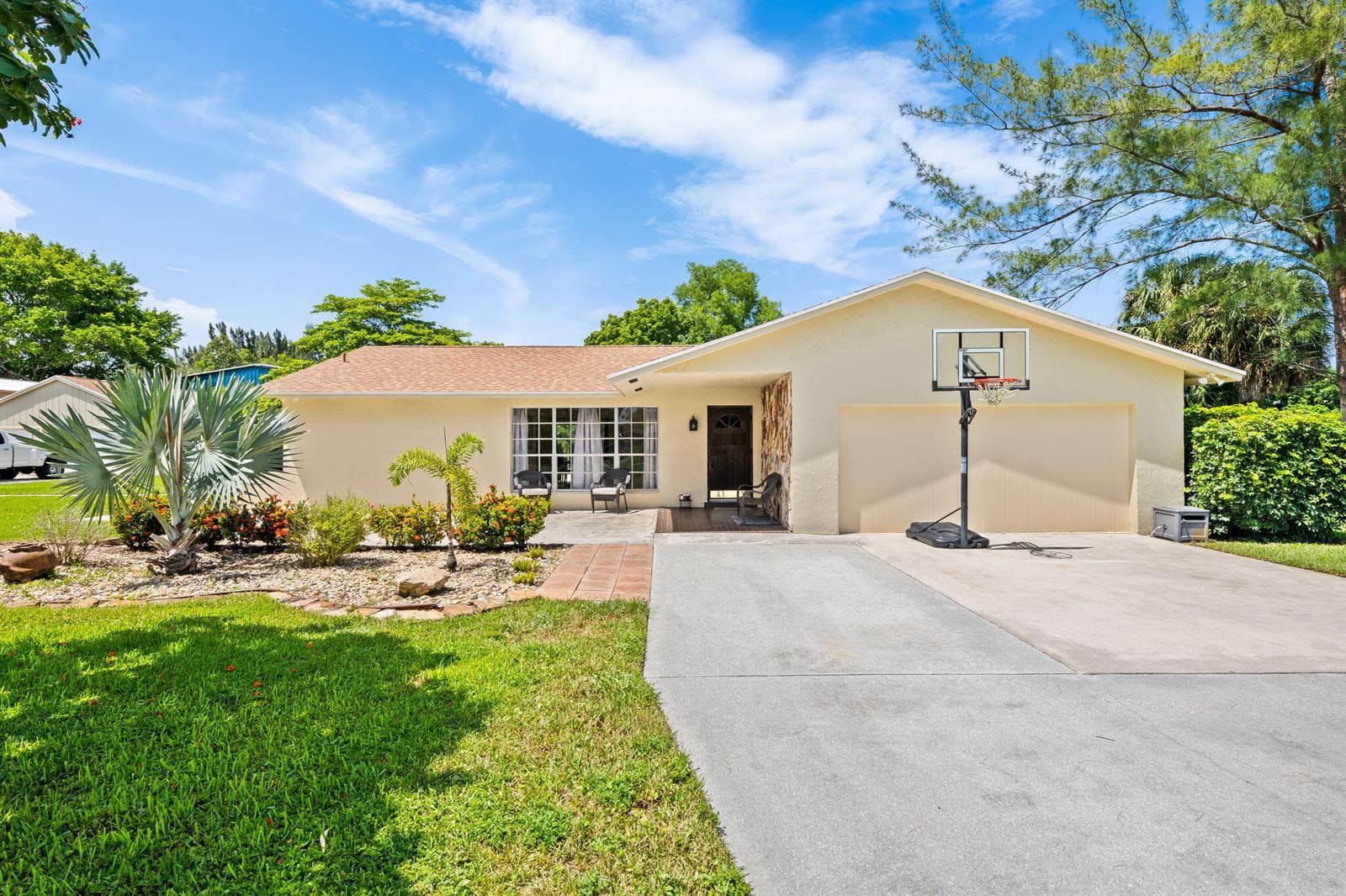 8645 PINTO Drive, Lake Worth FL 33467 photo 4