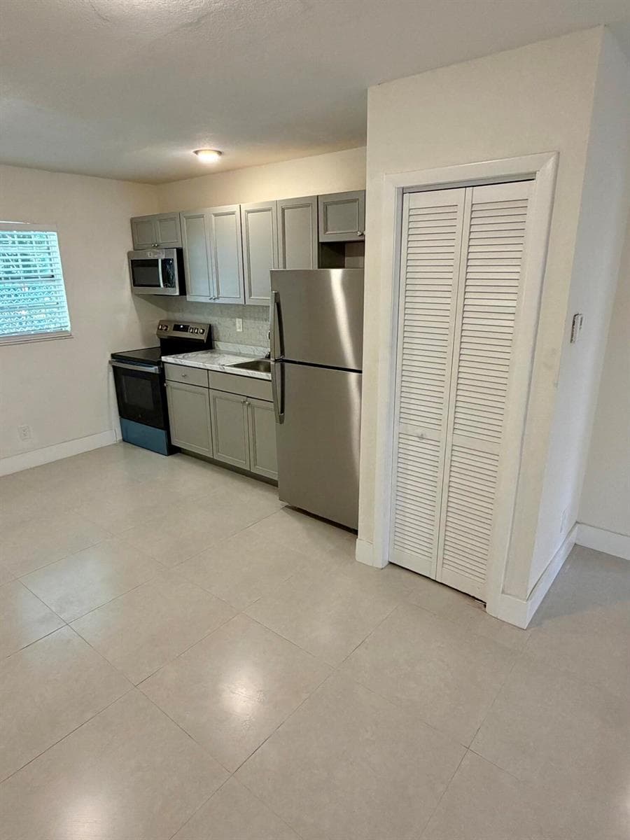 2851 NW 11TH Place # 1-3, Fort Lauderdale, FL 33311 photo 3