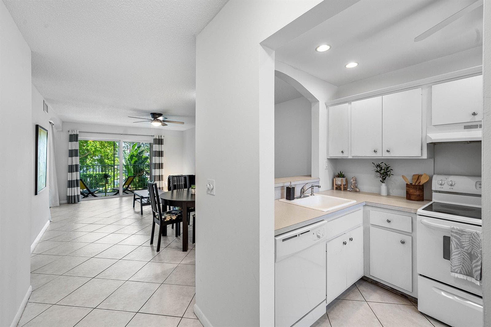 207 Tropic Isle Drive # 208, Delray Beach FL 33483 photo 3