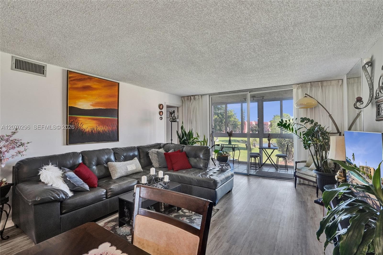 9461 Sunrise Lakes Blvd # 208, Sunrise FL 33322 photo 2