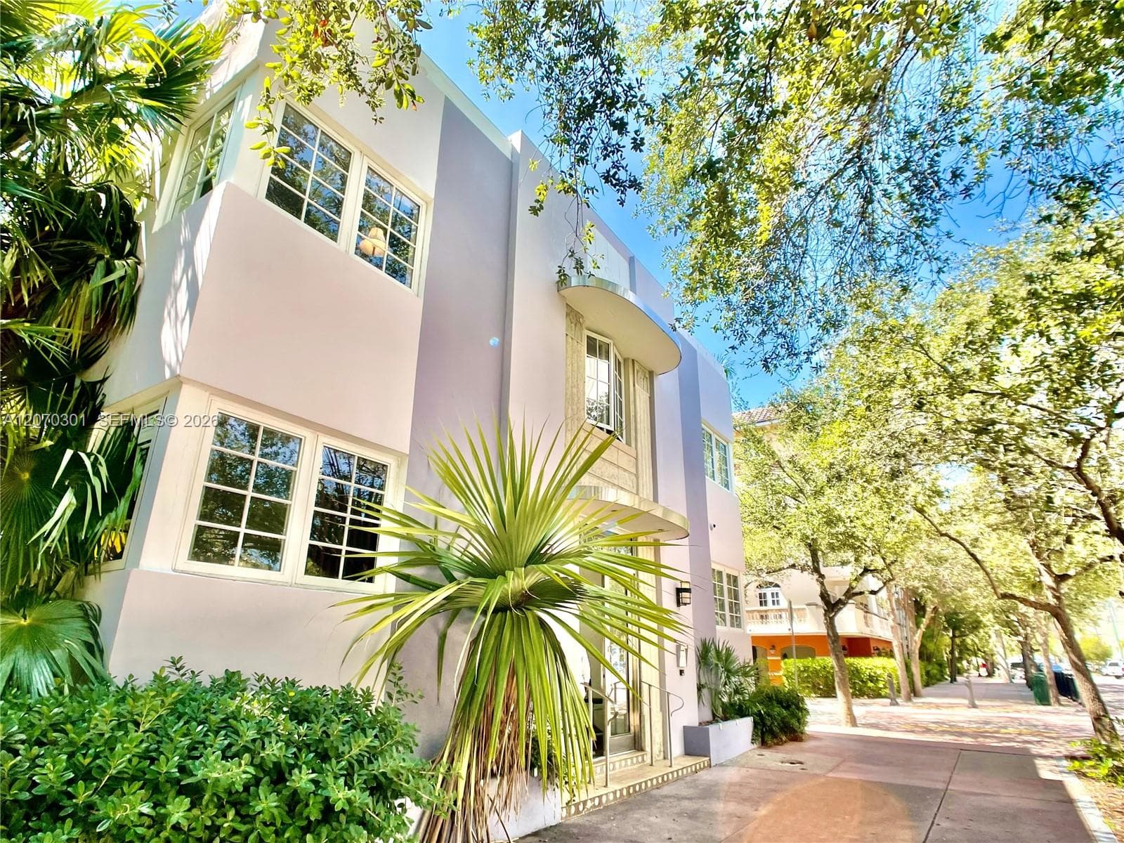 260 Euclid Ave # 4, Miami Beach, FL 33139 photo 2