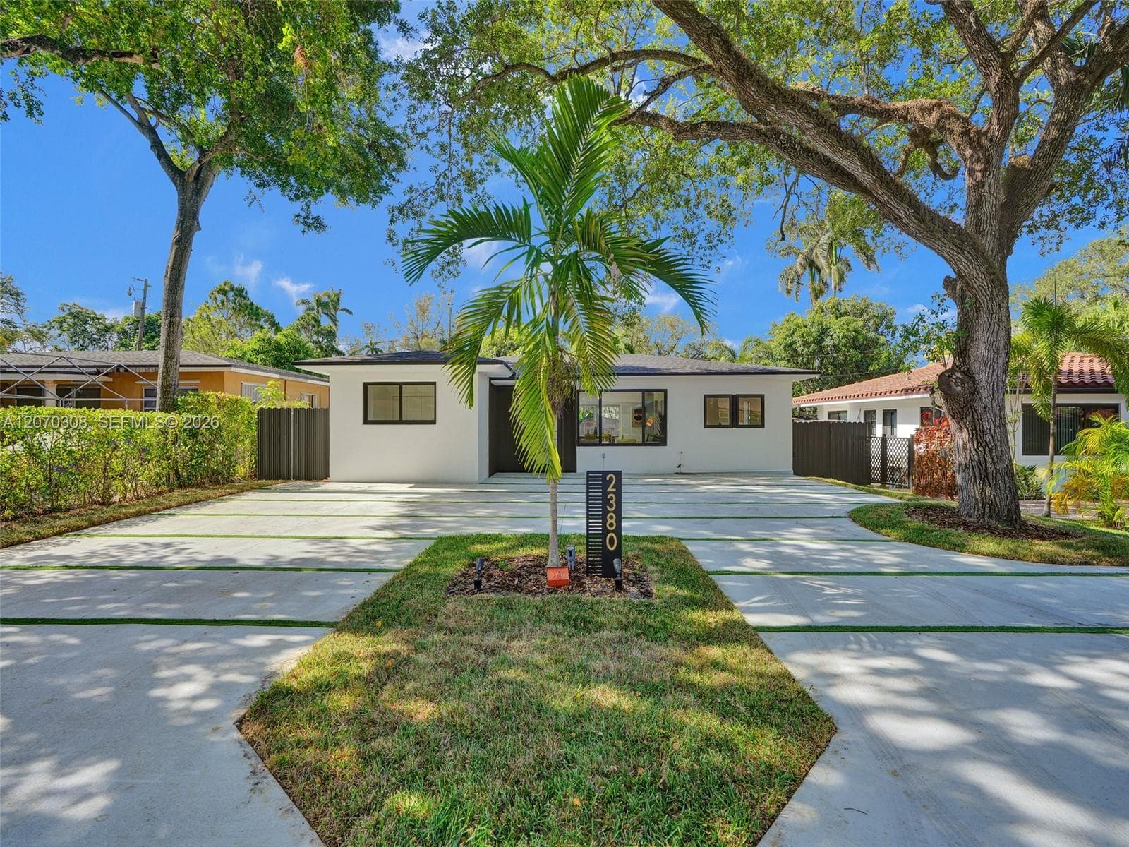 2380 NE 184th Ter, North Miami Beach FL 33160 photo 3
