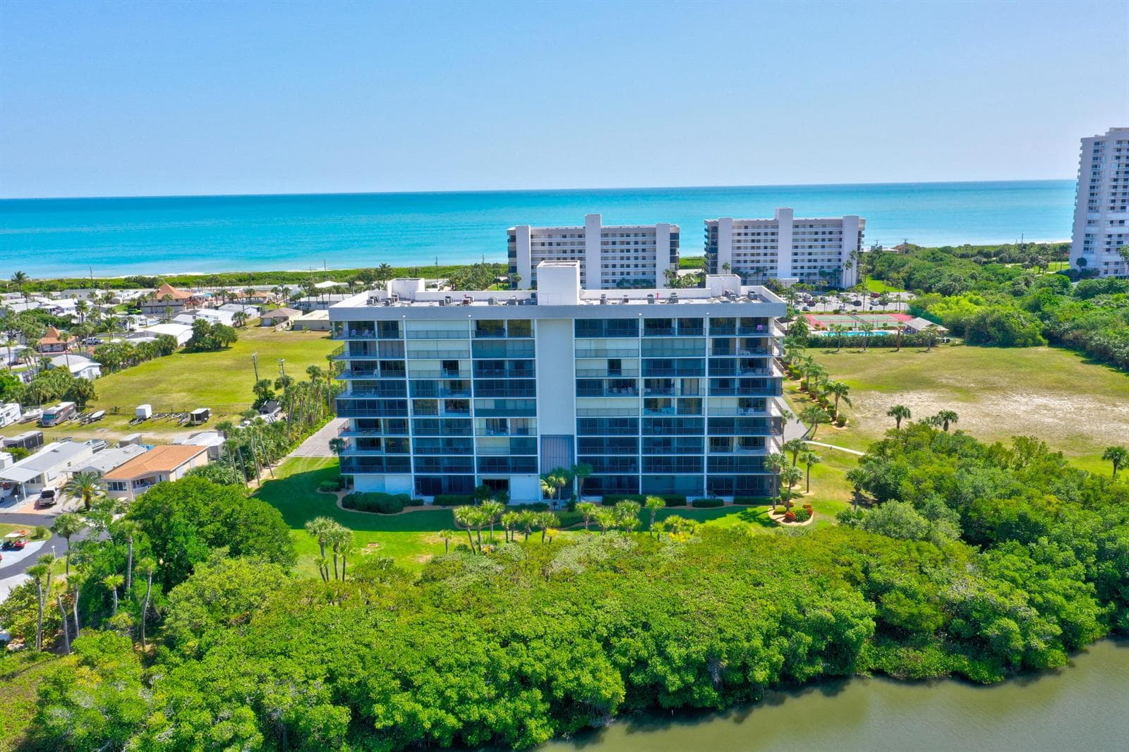 5059 N HIGHWAY A1A # 206, Hutchinson Island FL 34949