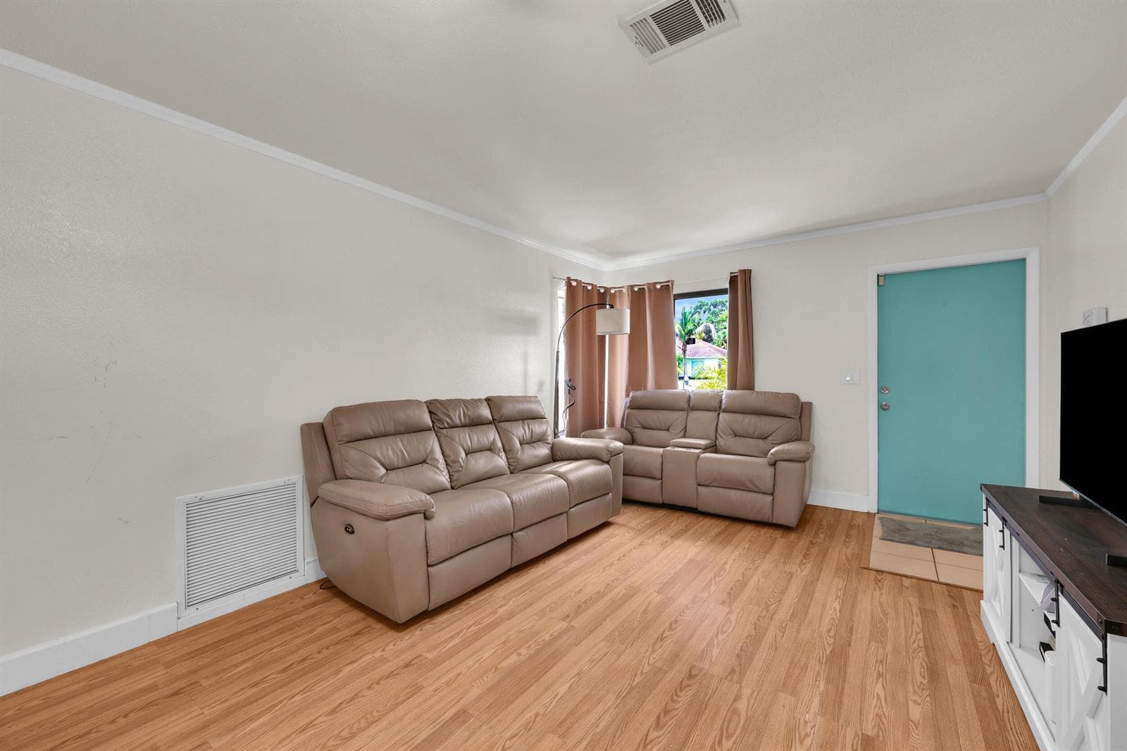 741 23rd Place SW, Vero Beach FL 32962 photo 4