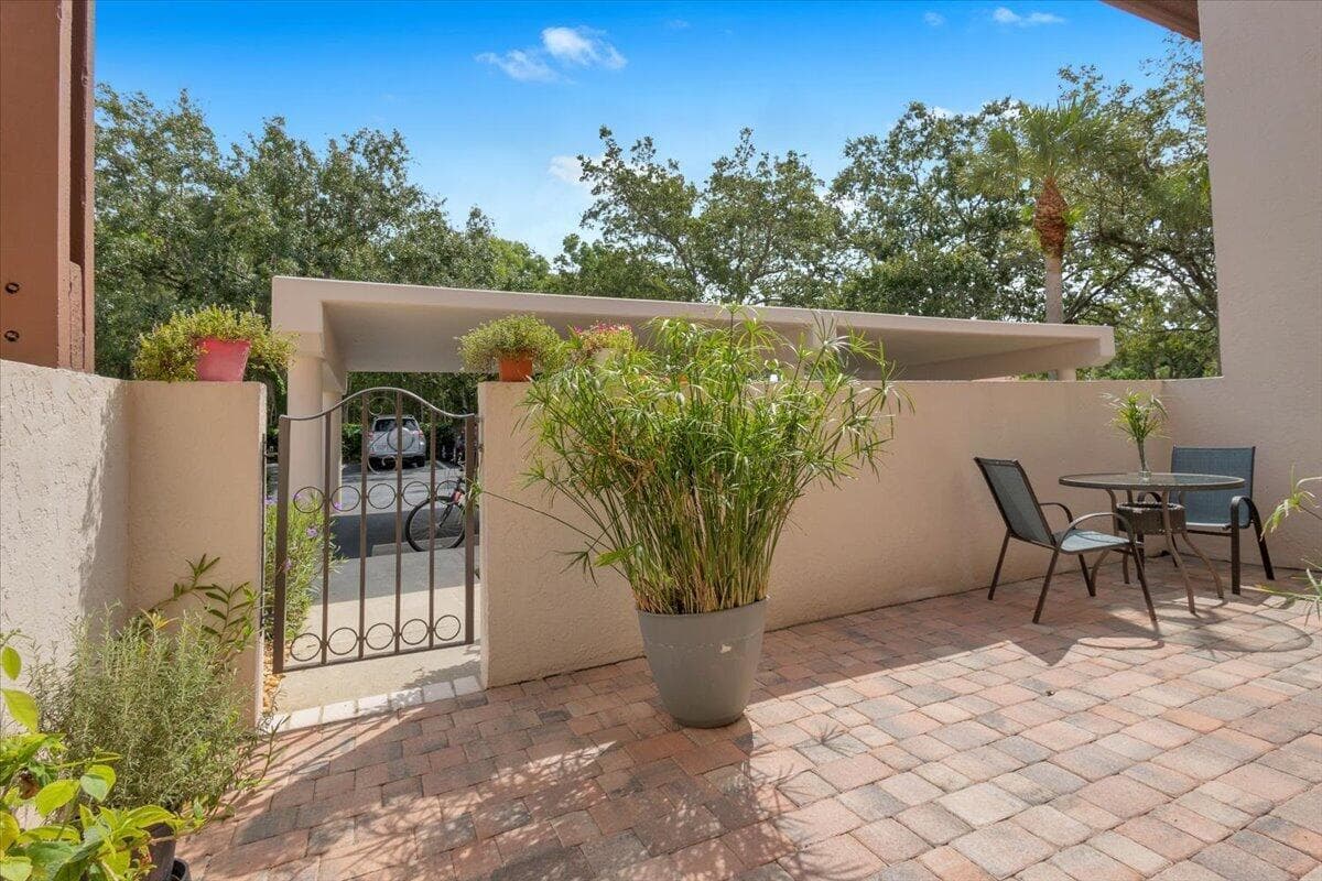 6050 SE Martinique Drive # 102, Stuart FL 34997 photo 3