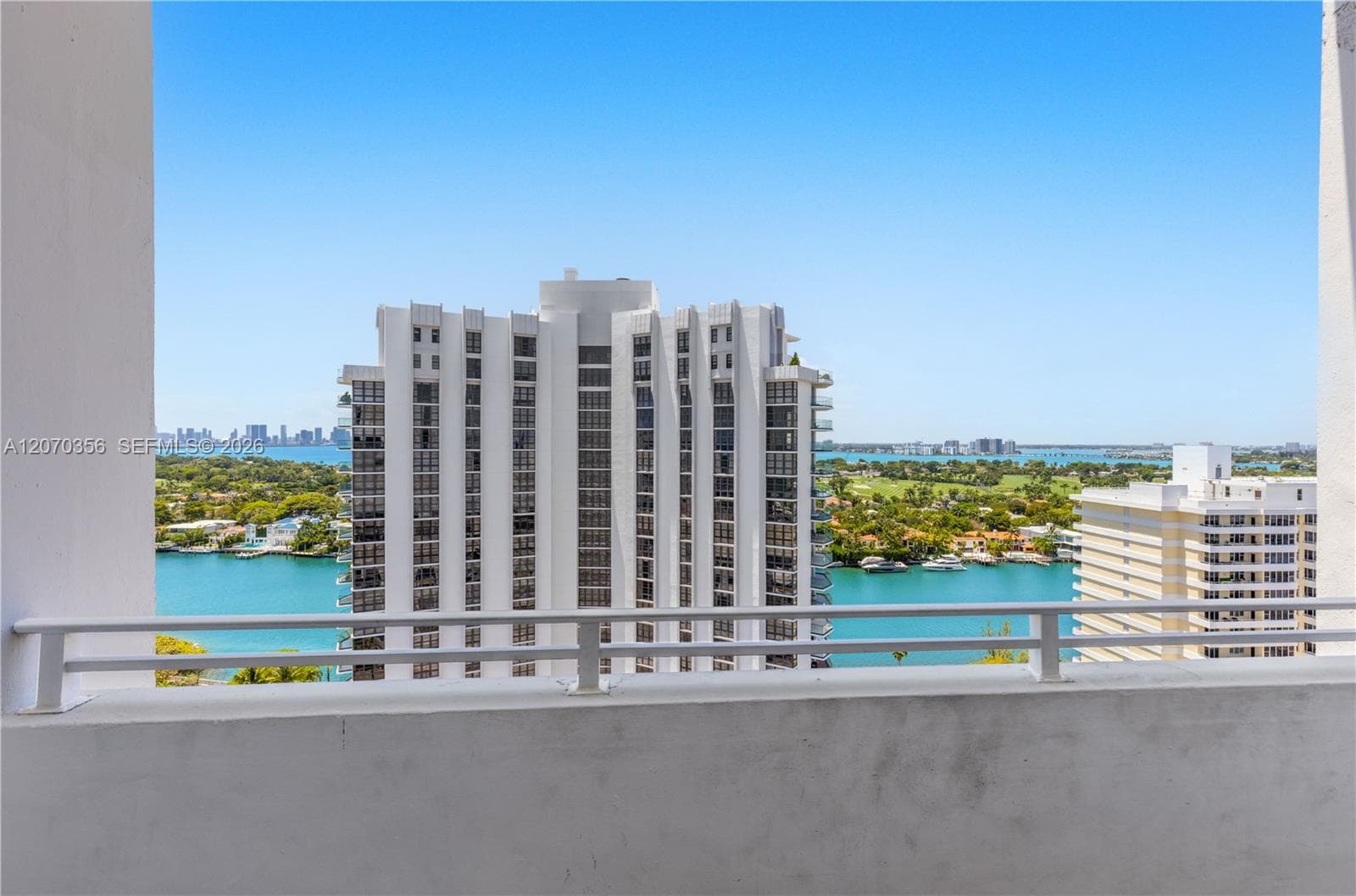 5445 Collins Ave, Miami Beach FL 33140 photo 3