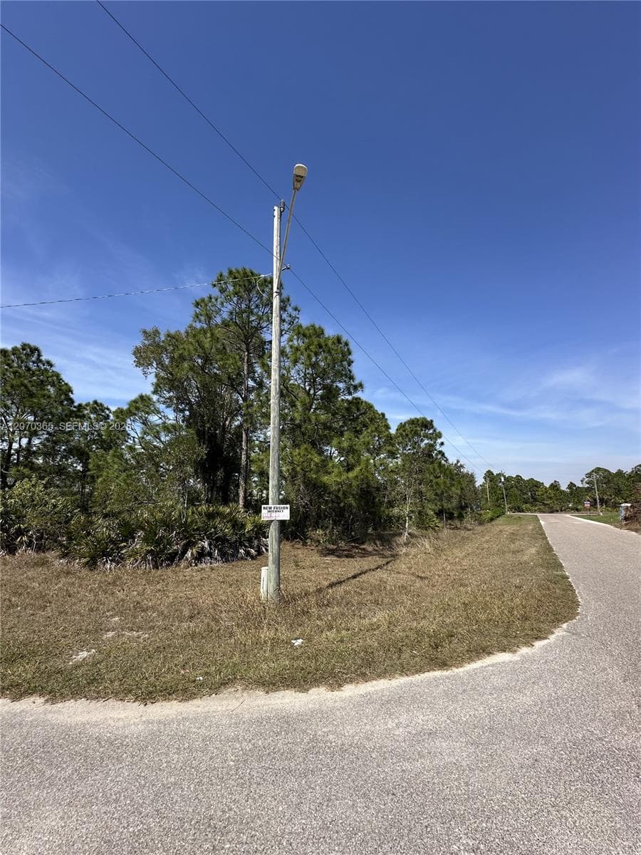 2900 33rd St W, Lehigh Acres FL 33971 photo 2