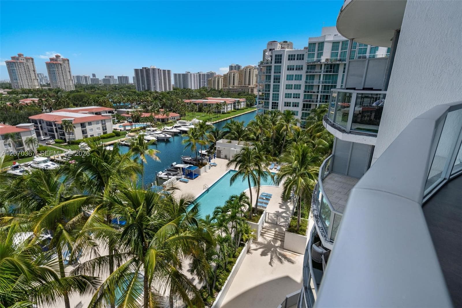 3029 NE 188th St # 818, Aventura FL 33180 photo 2