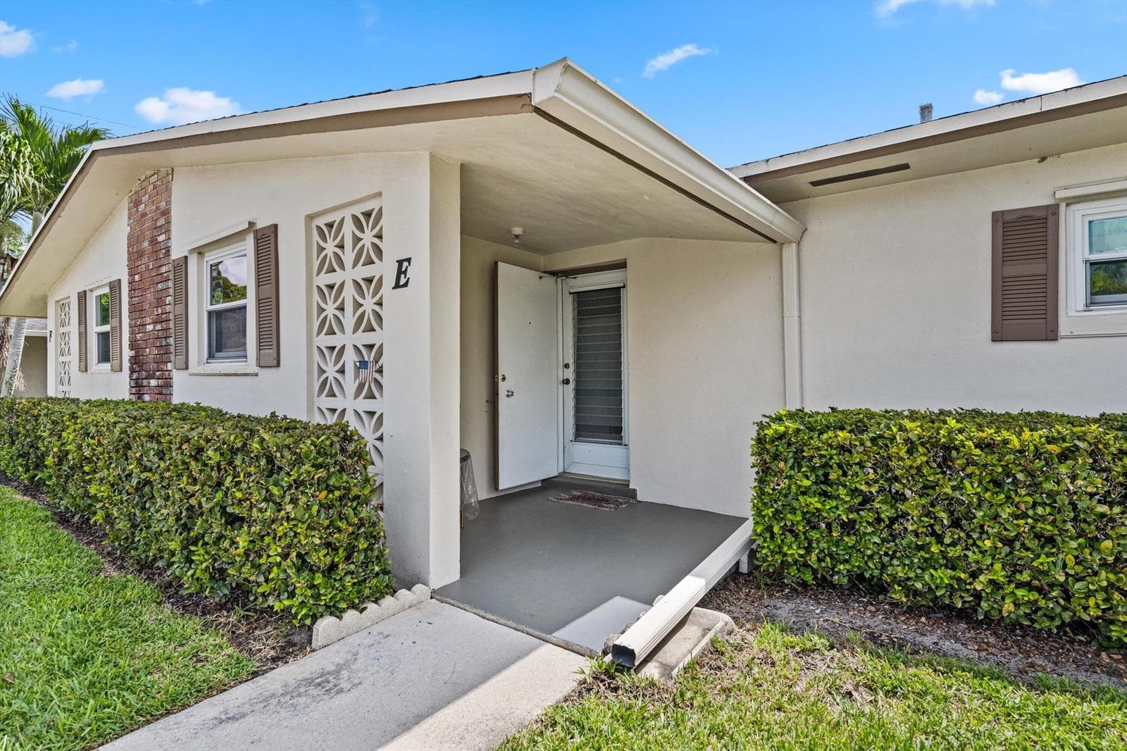2528 EMORY Drive E, West Palm Beach FL 33415