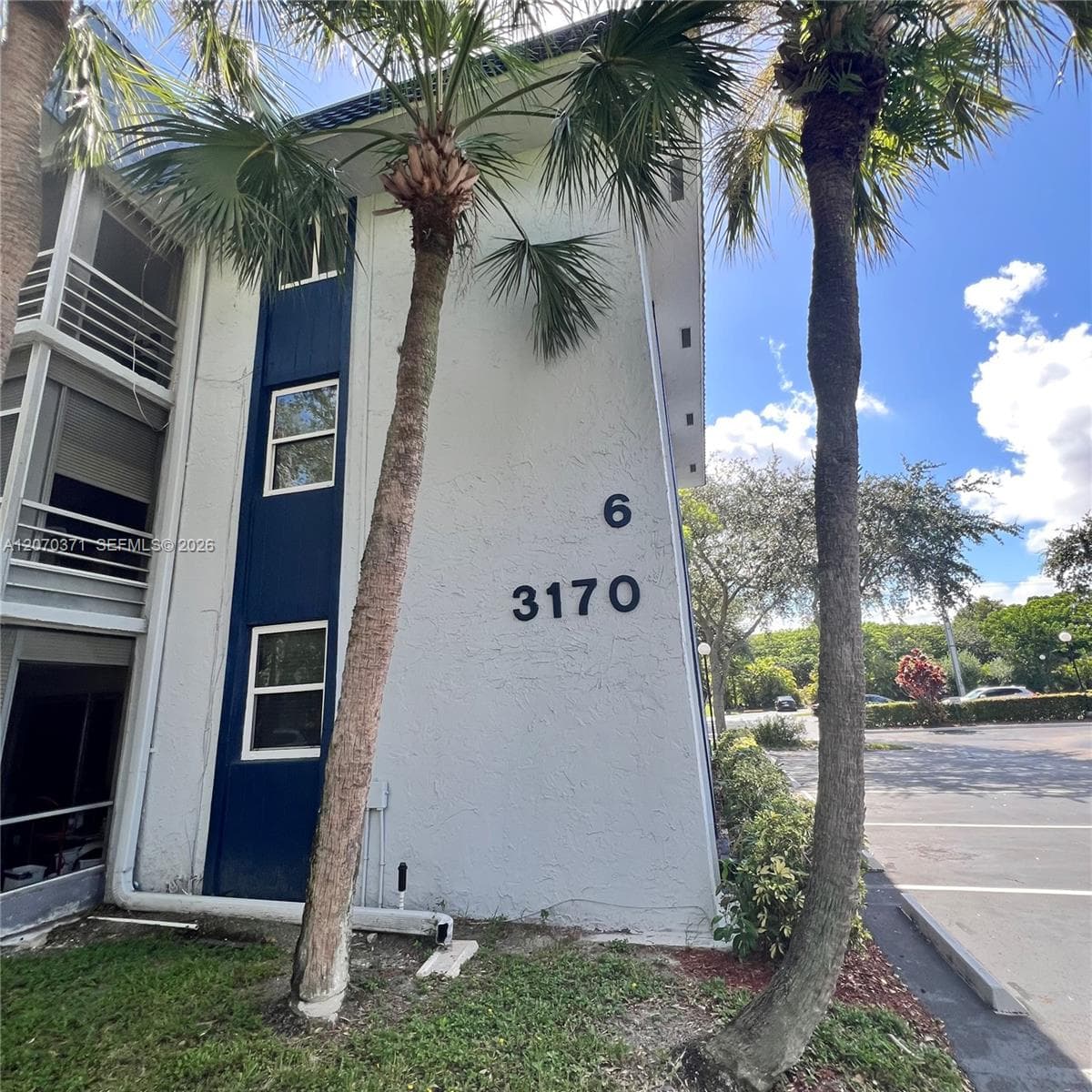 3170 Holiday Springs Blvd # 105, Margate FL 33063