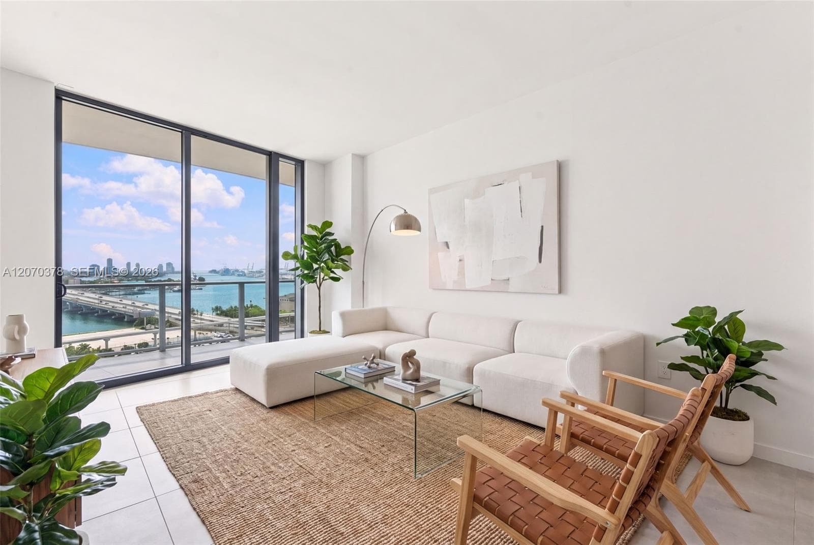 1400 Biscayne Boulevard # 1605, Miami FL 33132 photo 2
