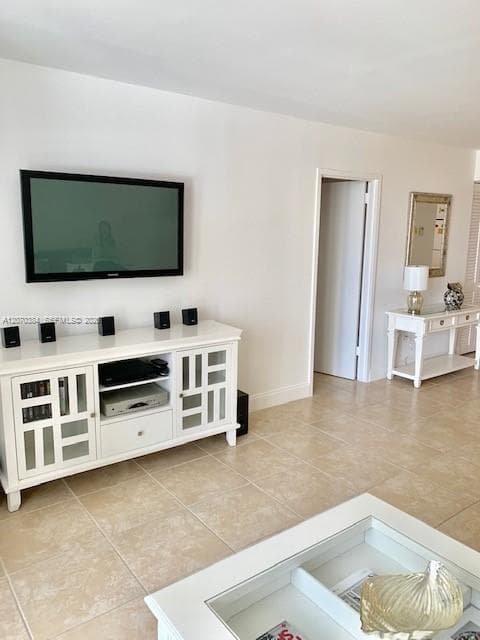 5701 Collins Ave # 311, Miami Beach FL 33140 photo 2