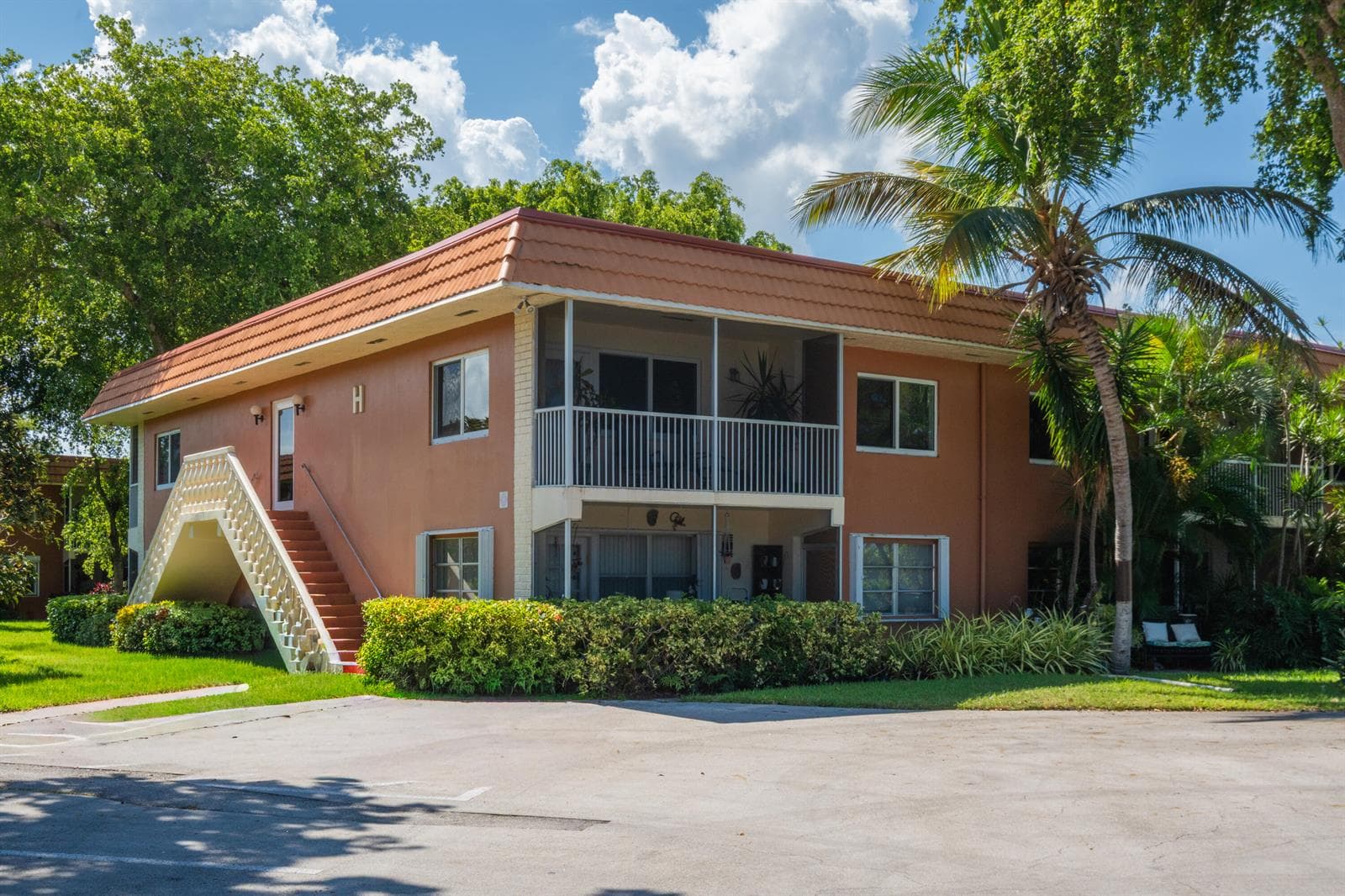 1920 NE 1ST Terrace # 212H, Wilton Manors FL 33305