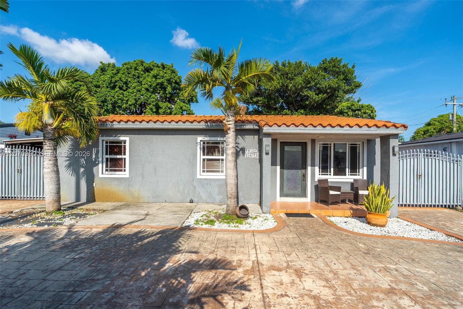 820 E 10th Ave, Hialeah FL 33010 photo 3