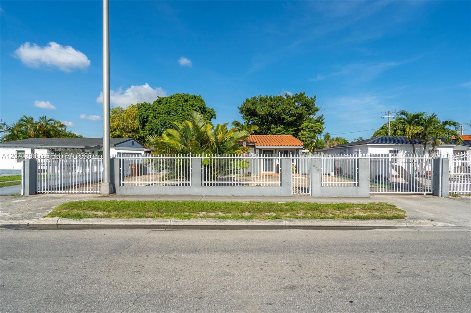 820 E 10th Ave, Hialeah FL 33010