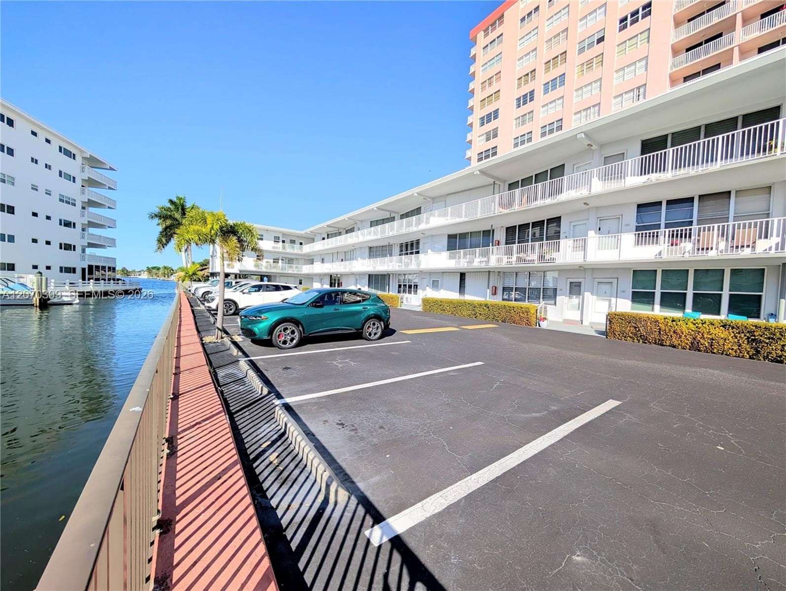 3177 S Ocean Dr # 125, Hallandale Beach FL 33009