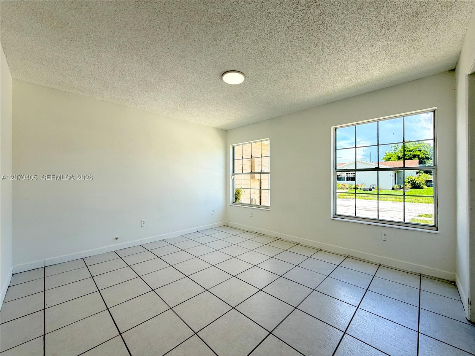 9850 W Heather Ln, Miramar FL 33025 photo 5