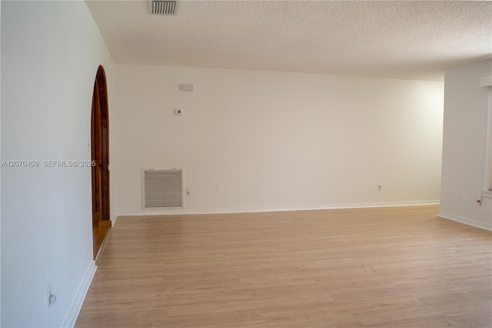 20200 SW 90th Ave Rd, Cutler Bay FL 33189 photo 5