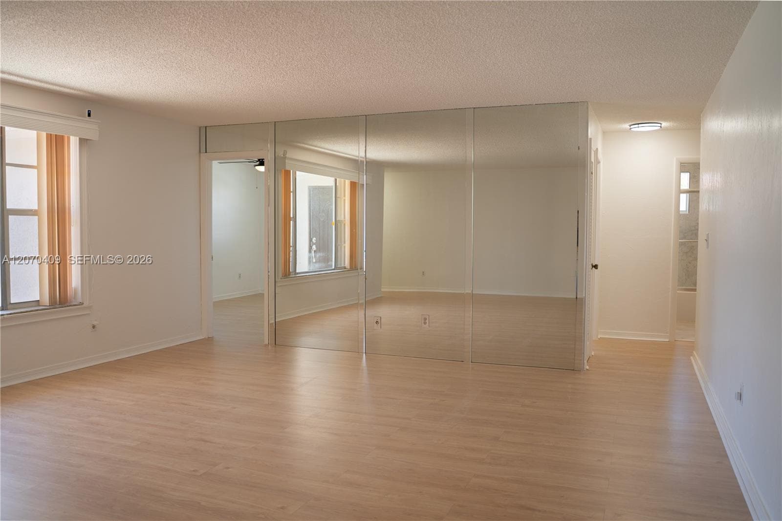 20200 SW 90th Ave Rd, Cutler Bay FL 33189 photo 4