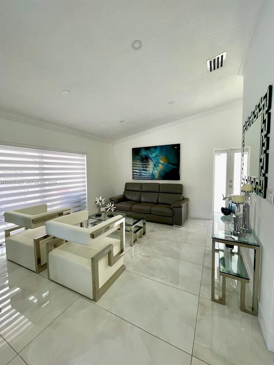 19342 SW 119th Ct, Miami FL 33177 photo 5