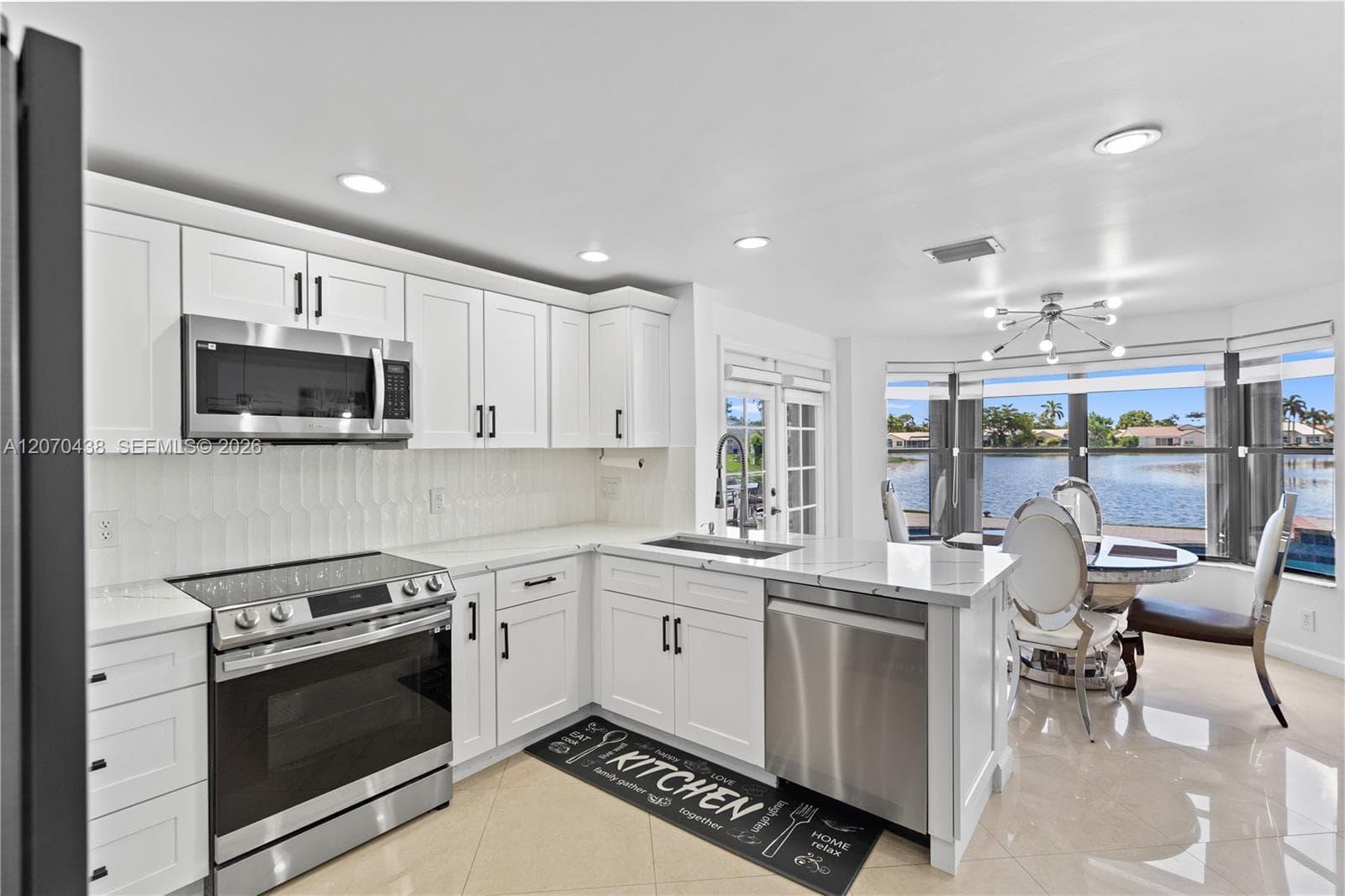 451 NW 194th Ave, Pembroke Pines FL 33029 photo 3