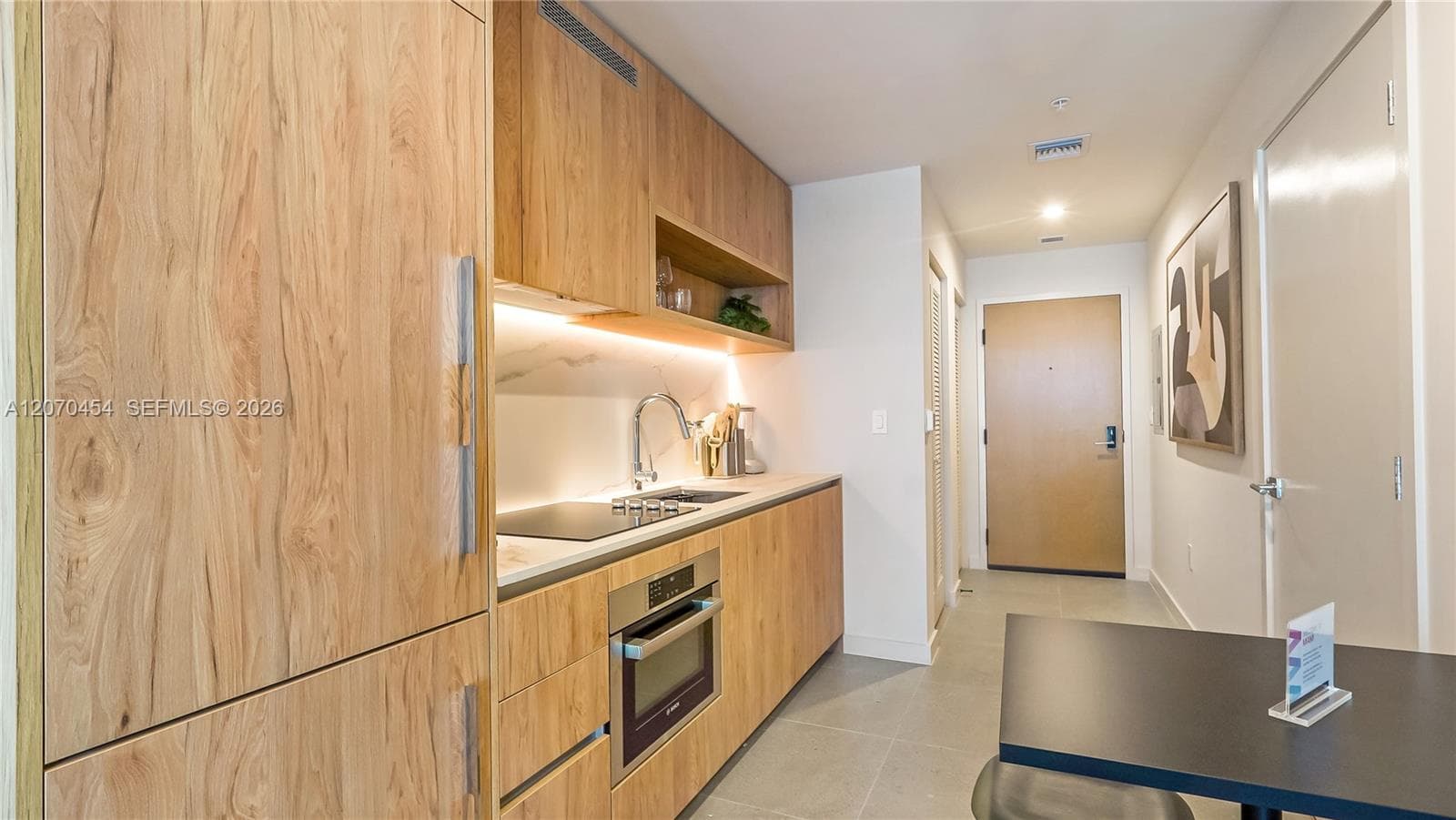 11 NE 6th St # 808, Miami FL 33132 photo 3