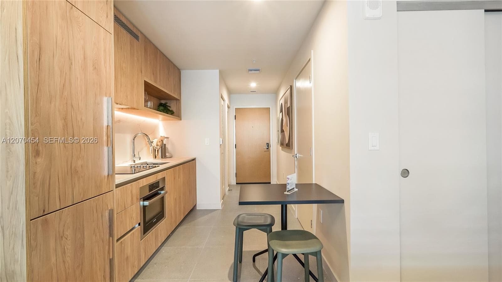 11 NE 6th St # 808, Miami FL 33132 photo 5