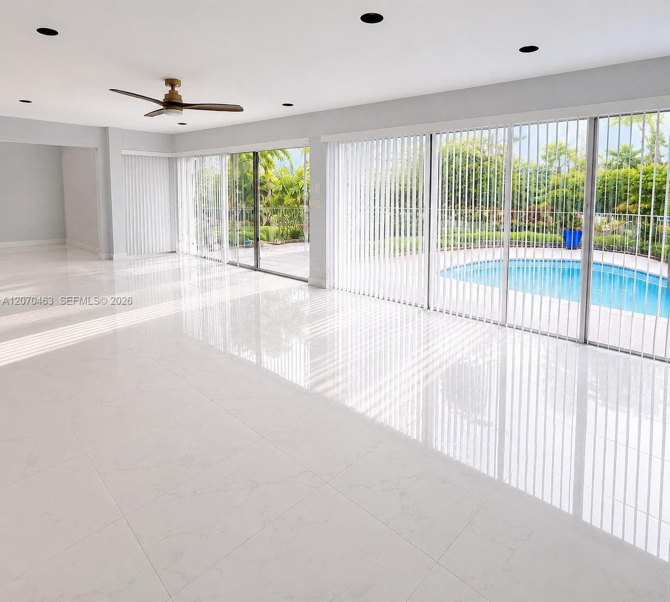 4713 Holly Dr, Tamarac FL 33319 photo 4