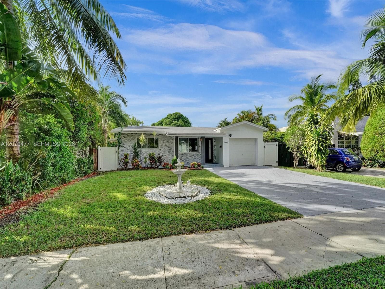 2446 Fillmore St, Hollywood FL 33020 photo 3