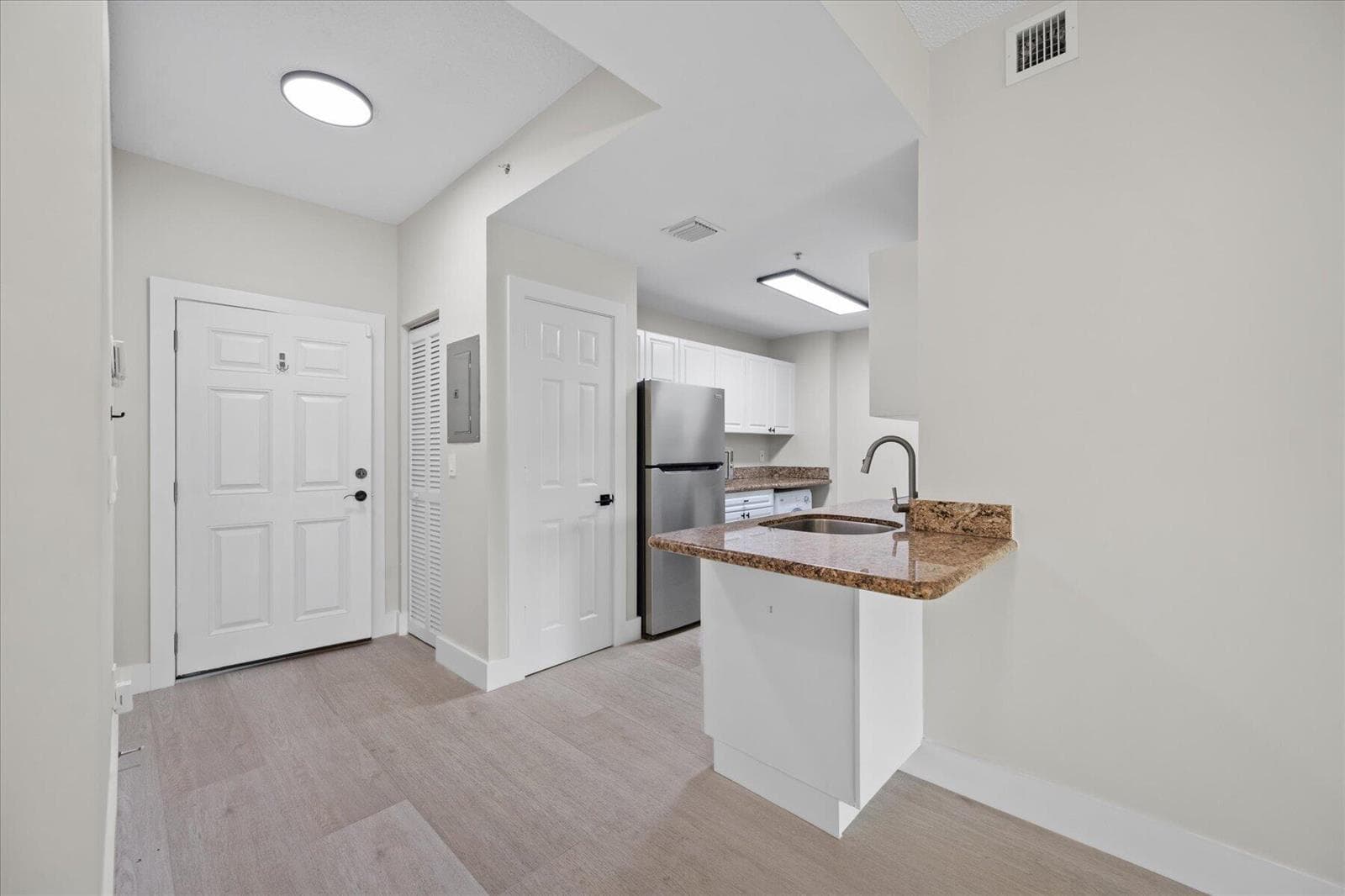 2020 Greenview Shores Boulevard # 102, Wellington FL 33414 photo 5