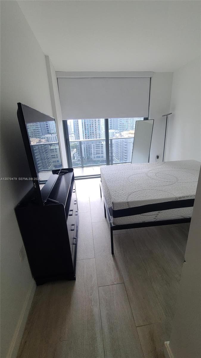 45 SW 9th St # 1503, Miami FL 33130 photo 5